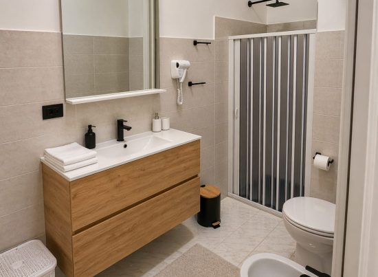 Bagno - Camera Brezza Marina B&B Cirò Marina vicino al mare